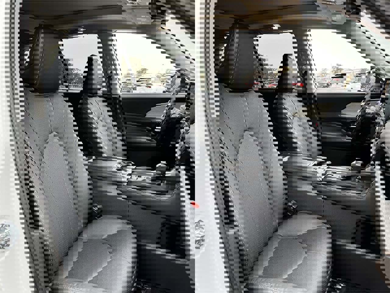 Used 2024 Toyota Grand Highlander AWD Hybrid image 25