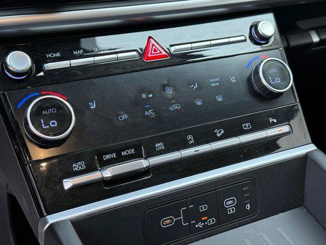 Used 2026 Hyundai Santa Fe SEL AWD/4WD image 13