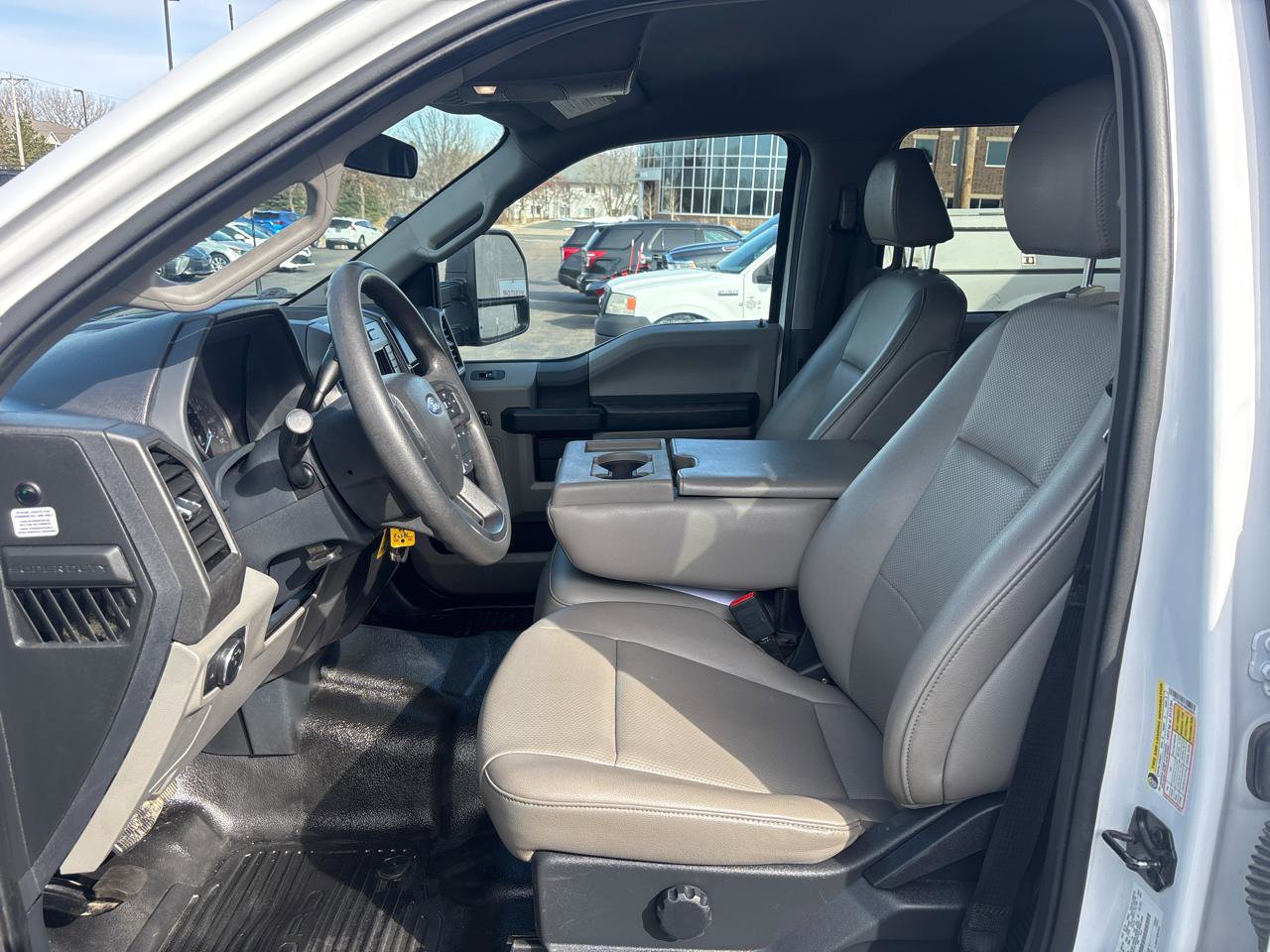 Used 2022 Ford F250 XL w/ Power Equipment Group image 11