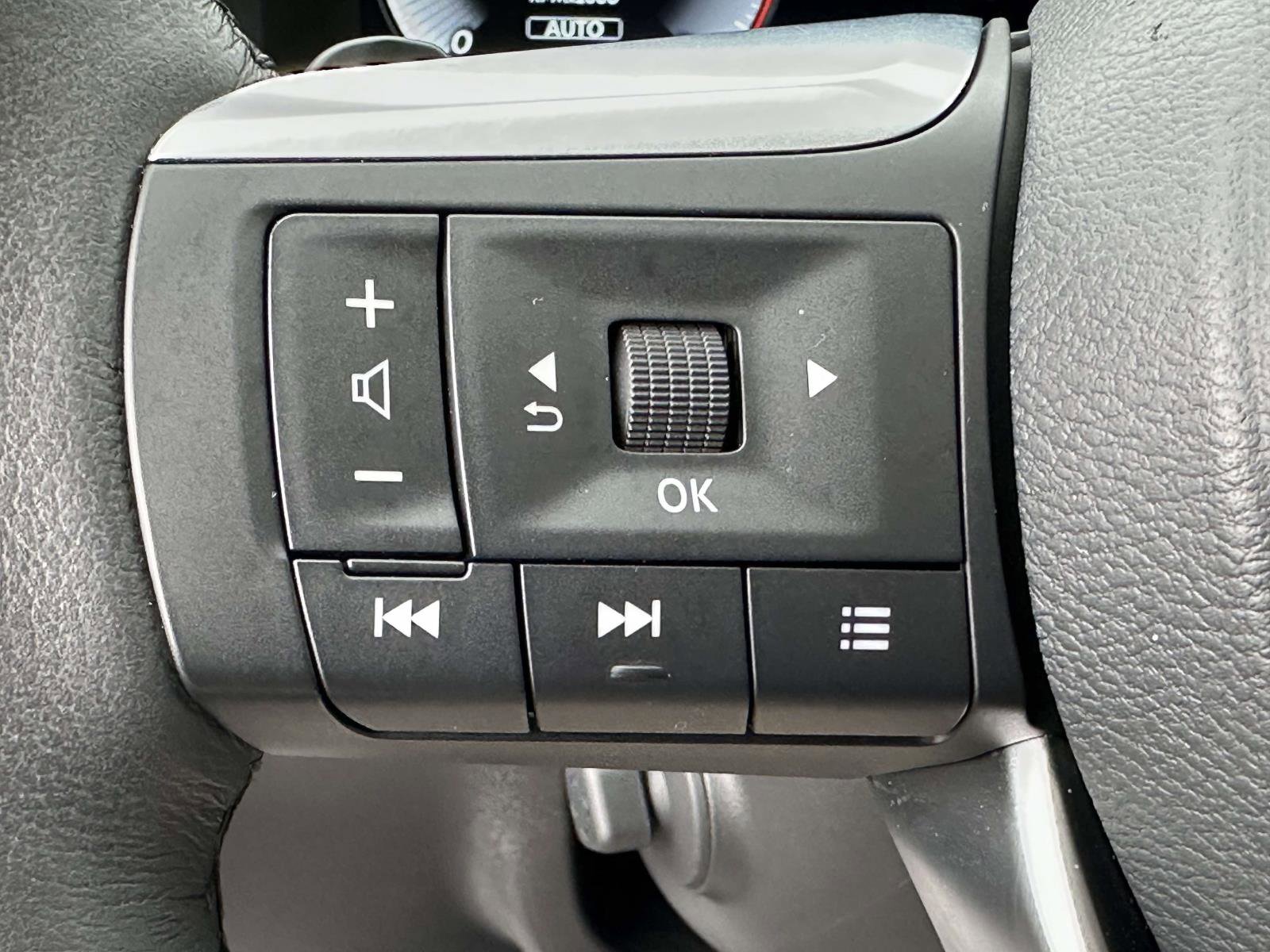 Used 2025 INFINITI QX60 Luxe image 23