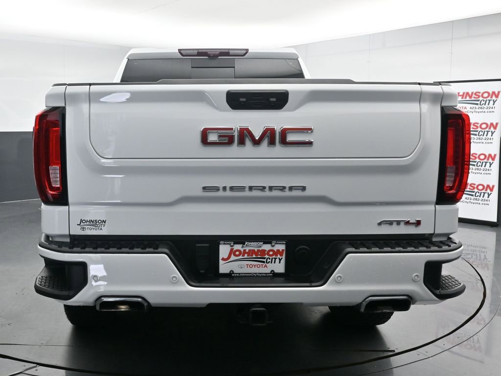Used 2024 GMC Sierra 1500 AT4 w/ Technology Package AWD/4WD image 8