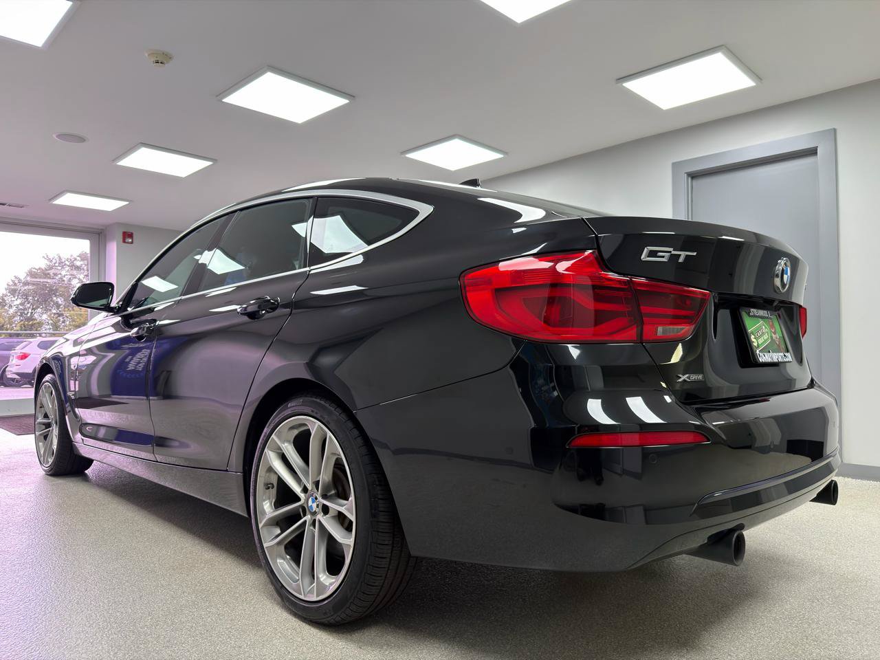 Used 2018 BMW 340i Gran Turismo xDrive AWD/4WD image 5