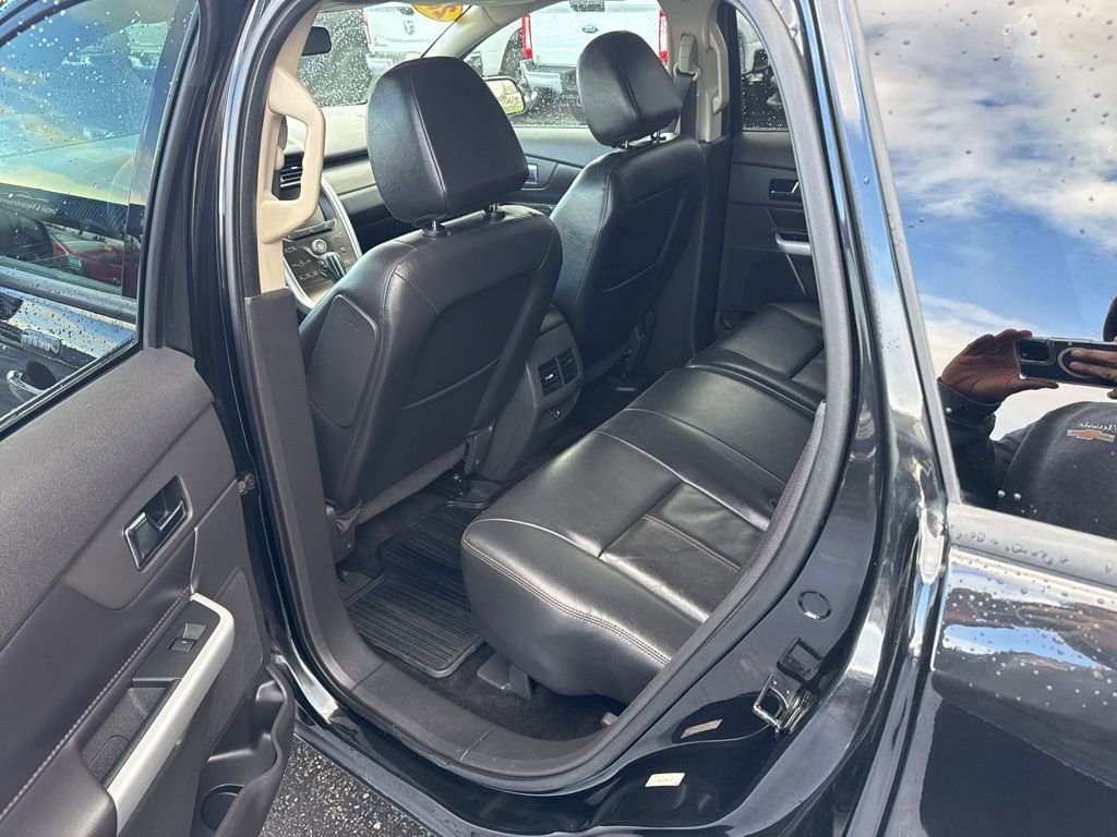 Used 2013 Ford Edge SEL image 16