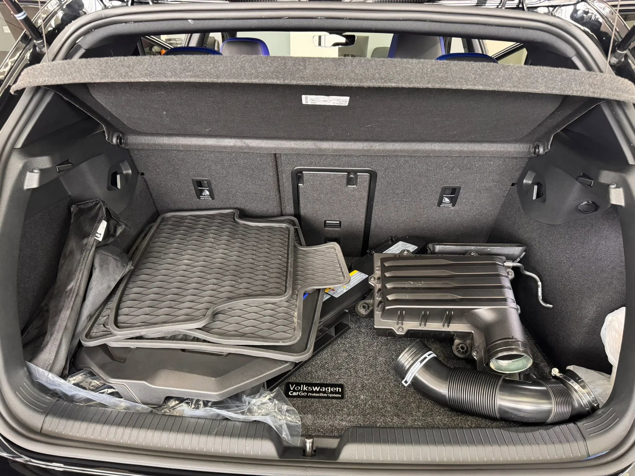 Used 2024 Volkswagen Golf R AWD/4WD image 44