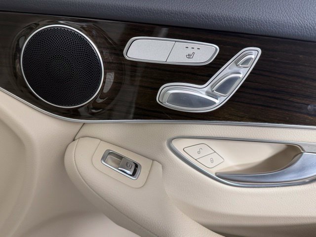 Used 2019 Mercedes-Benz GLC 300 image 32