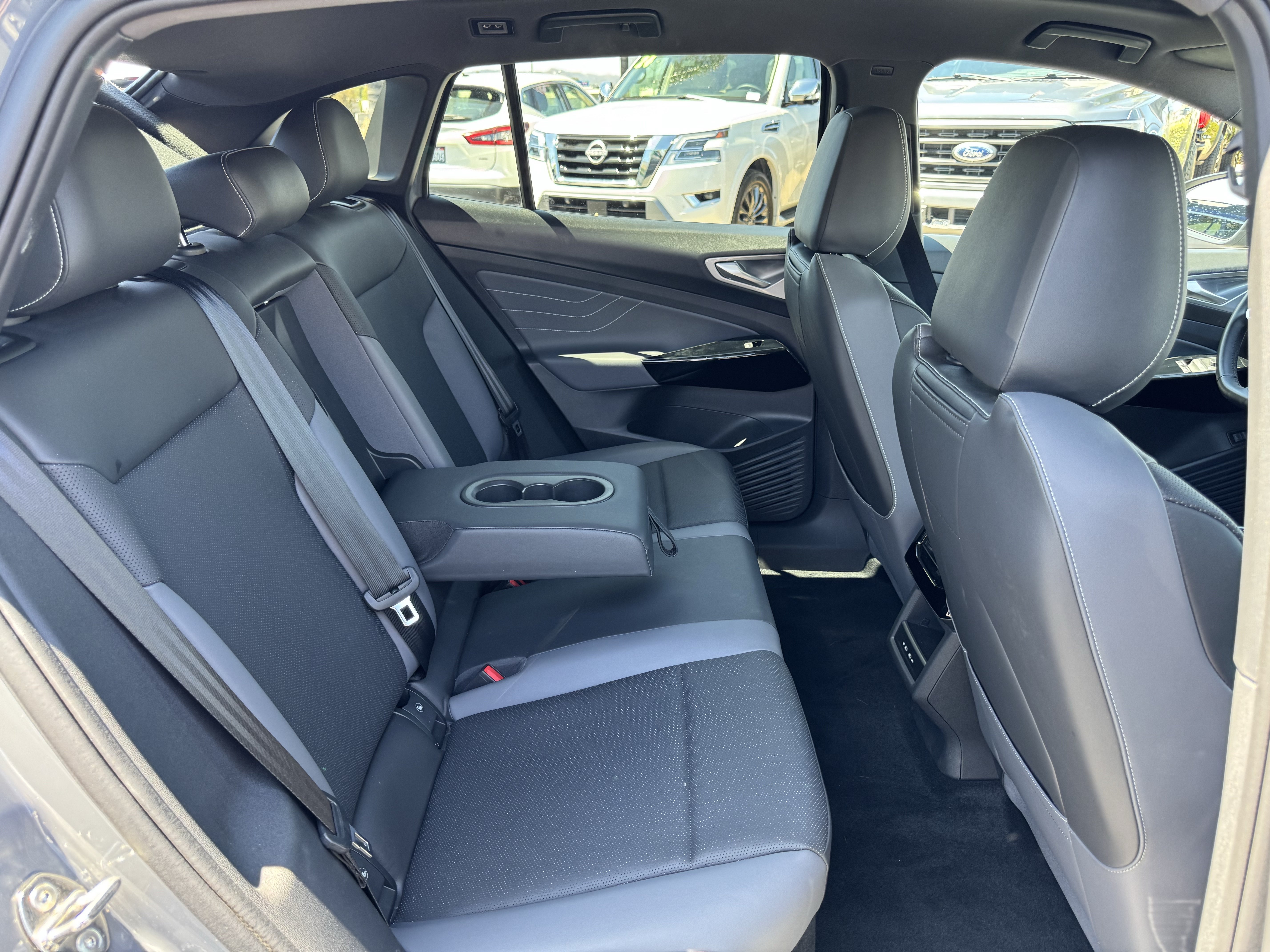Used 2023 Volkswagen ID.4 Pro S RWD image 33