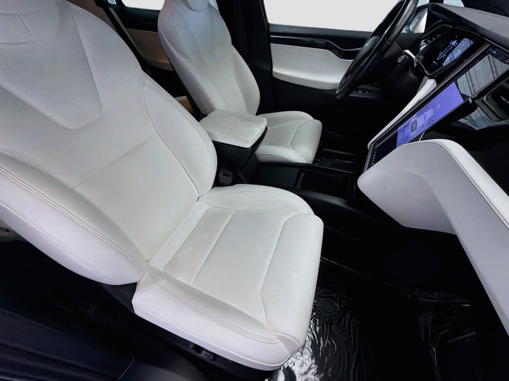 Used 2018 Tesla Model X 75D AWD/4WD image 14