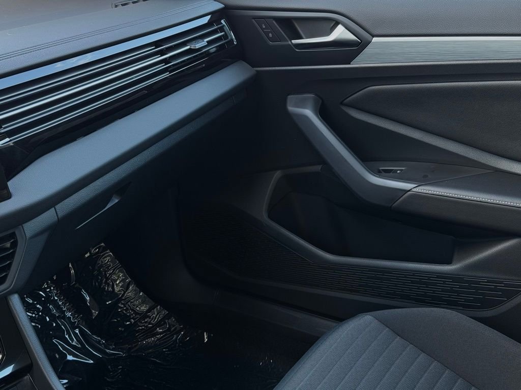 New 2026 Volkswagen Jetta S image 32