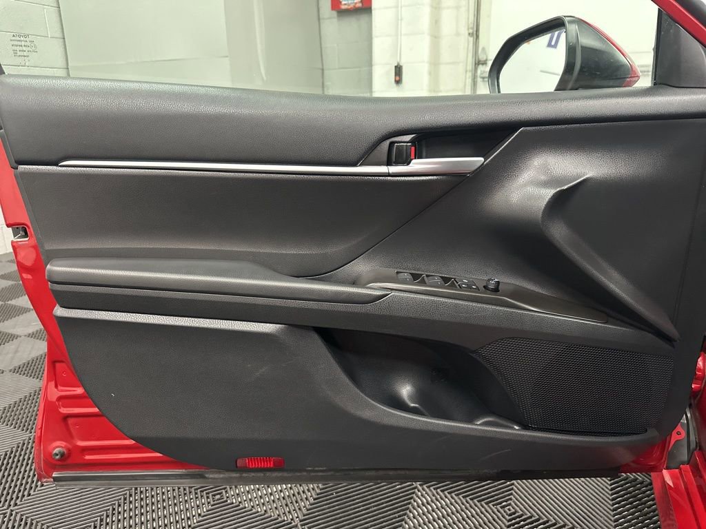 Used 2023 Toyota Camry LE image 17