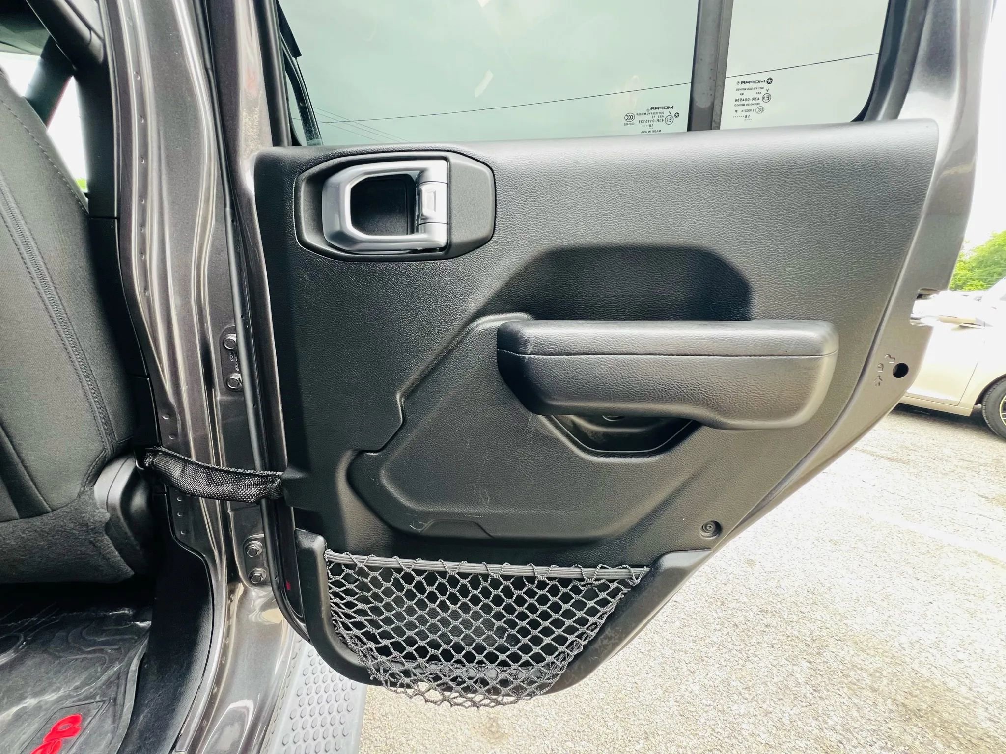 Used 2018 Jeep Wrangler Unlimited Sport S image 9