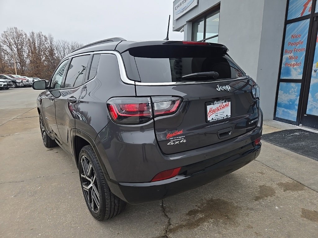 Used 2024 Jeep Compass Limited w/ Elite Group image 7