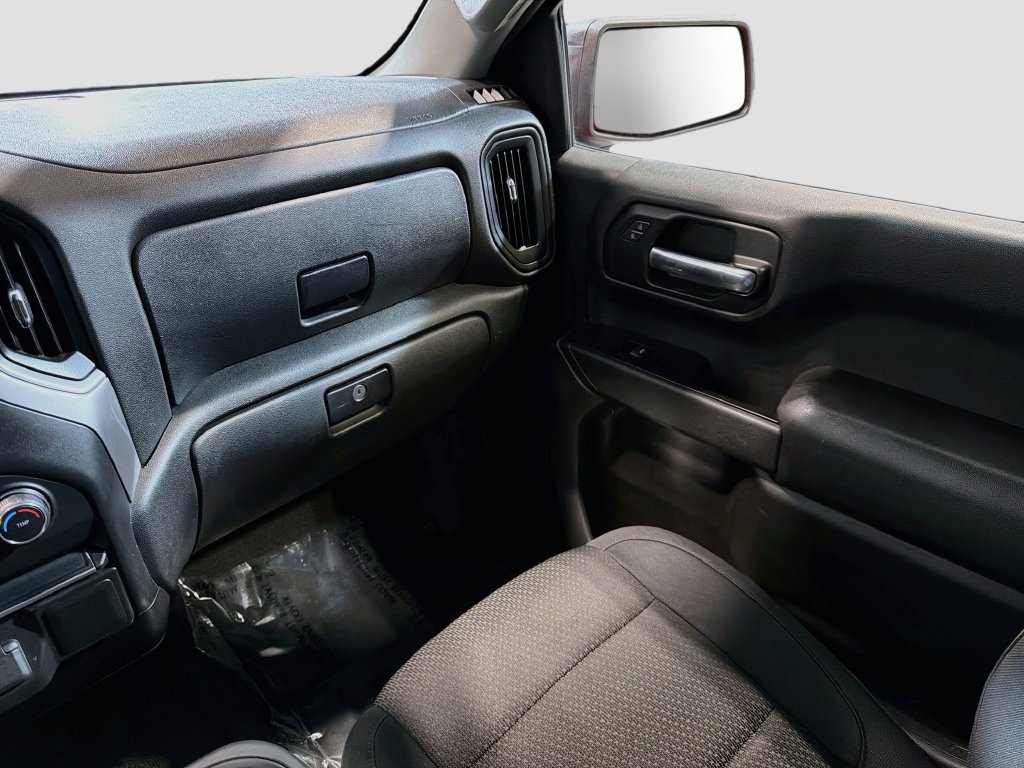 Used 2019 Chevrolet Silverado 1500 Custom w/ Custom Convenience Package AWD/4WD image 20
