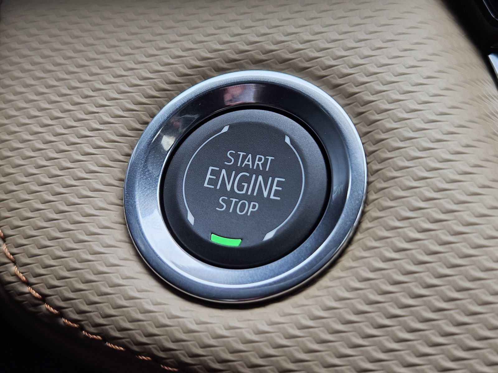 New 2026 Chevrolet Equinox ACTIV w/ Convenience Package III FWD image 21