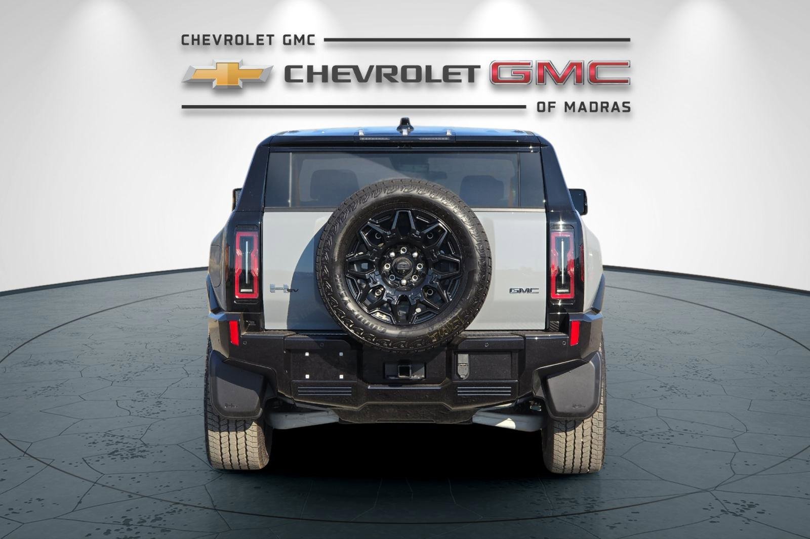 New 2026 GMC Hummer EV SUV w/ LPO, Sport Package image 4