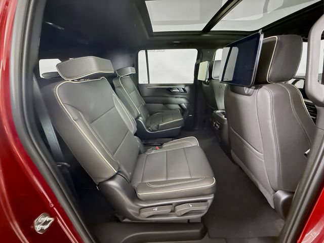 New 2025 Chevrolet Suburban Premier image 34