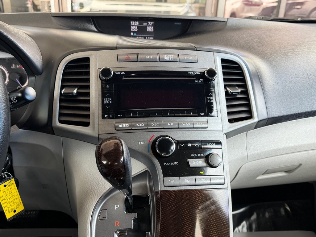 Used 2012 Toyota Venza LE w/ LE Convenience Pkg FWD image 12
