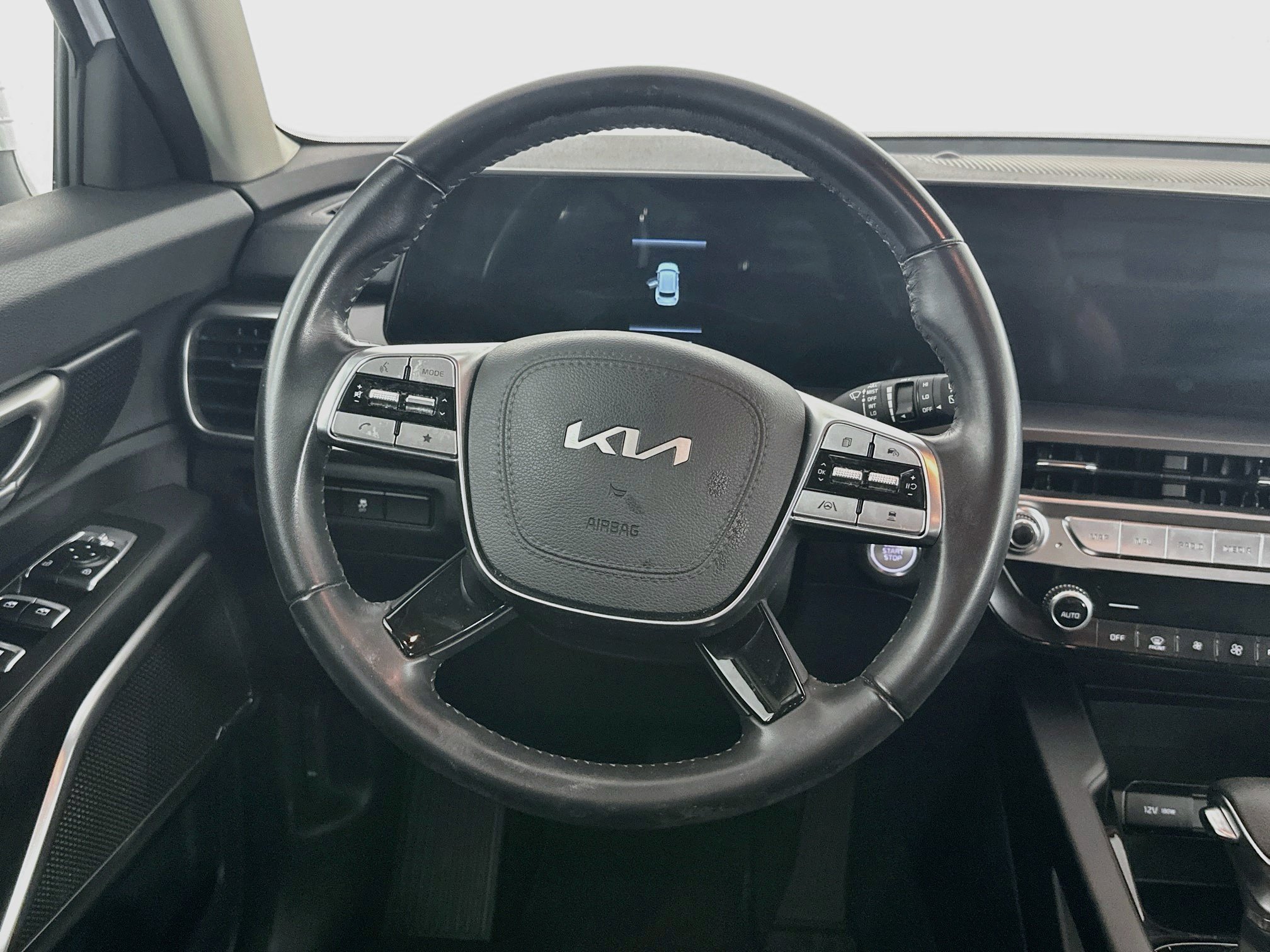 Used 2024 Kia Telluride LX FWD image 18