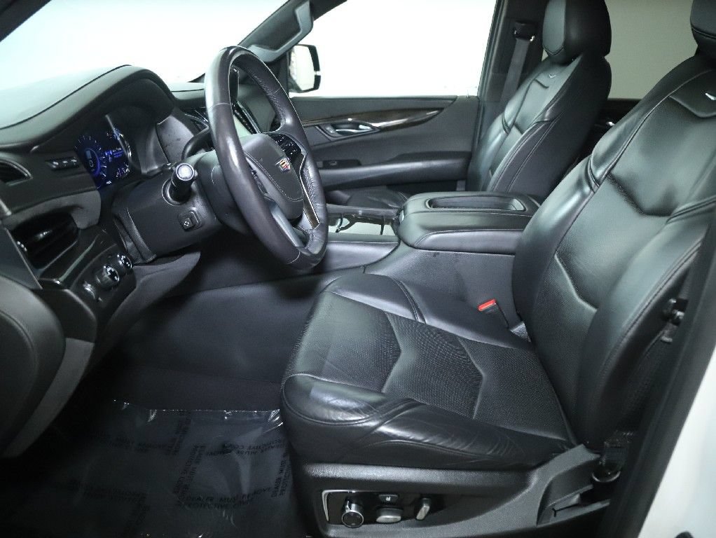 Used 2020 Cadillac Escalade Platinum AWD/4WD image 23