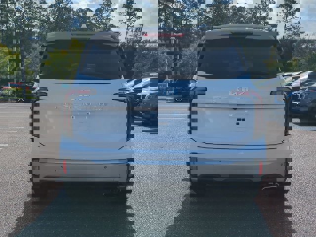 Used 2023 Kia Telluride EX w/ EX Captain's Chair Package image 5