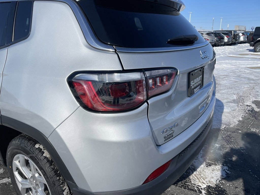 Used 2024 Jeep Compass Latitude image 35