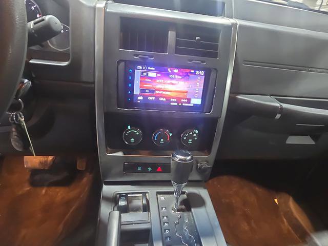 Used 2009 Jeep Liberty Sport image 22