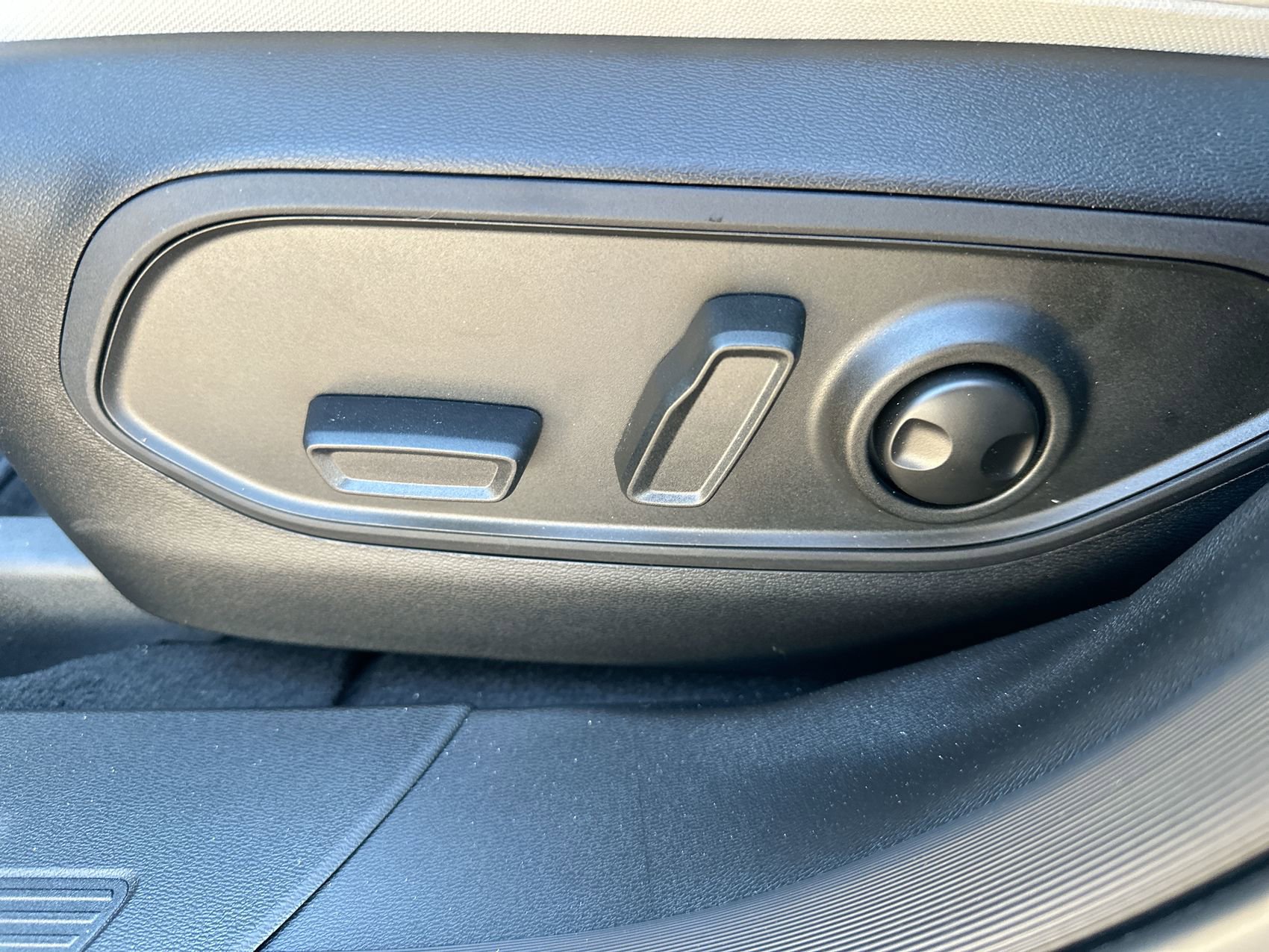 New 2026 Jeep Cherokee Limited AWD/4WD image 12