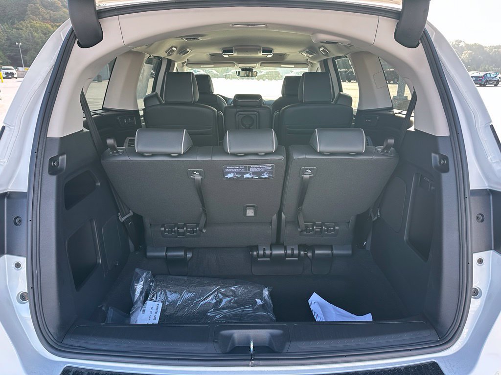 New 2027 Honda Odyssey Elite image 8