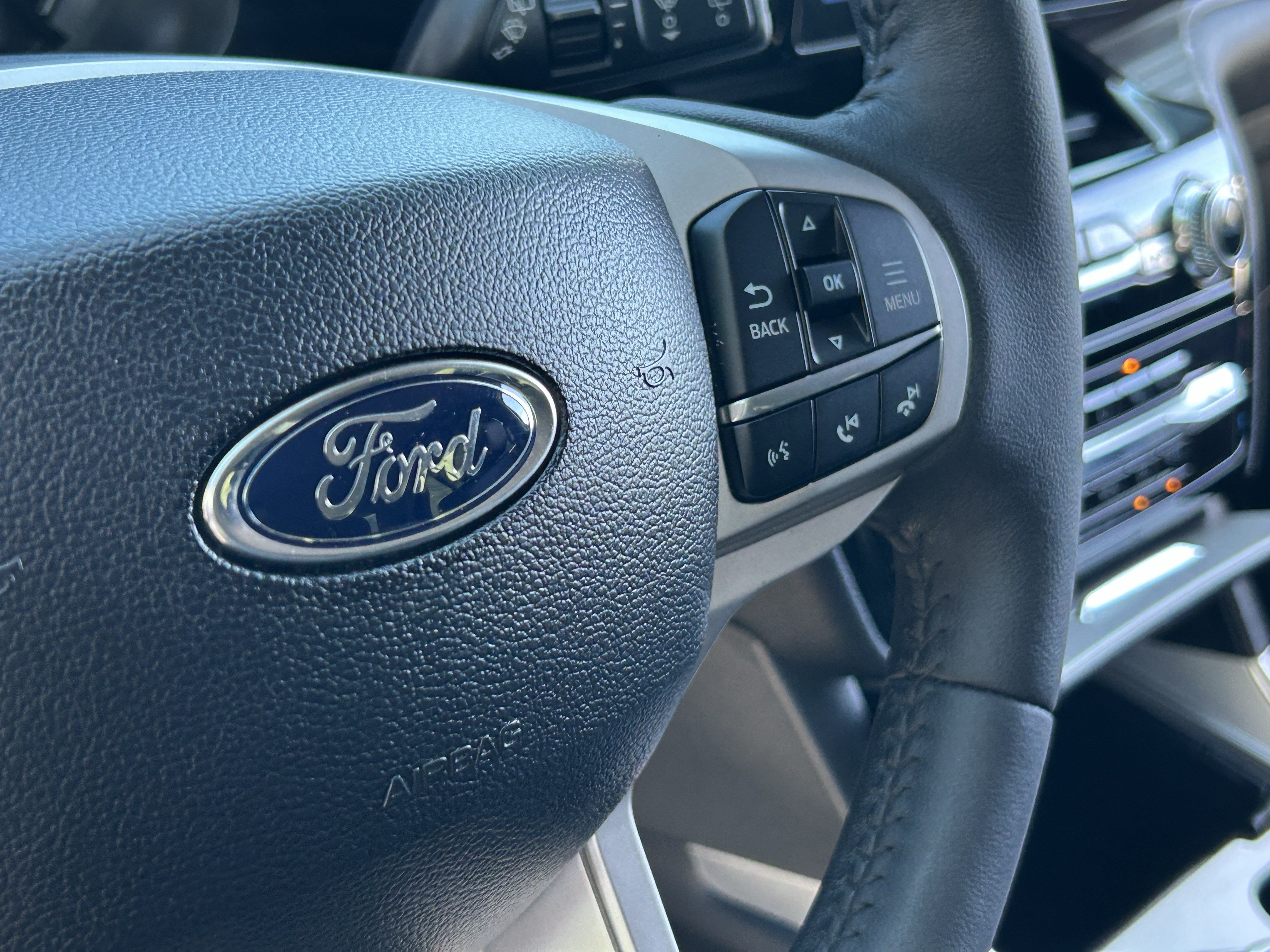Used 2022 Ford Explorer Limited RWD image 29