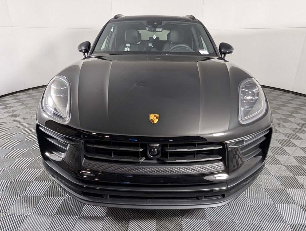 New 2026 Porsche Macan image 8