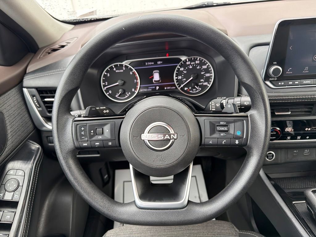 Used 2023 Nissan Rogue SV FWD image 18