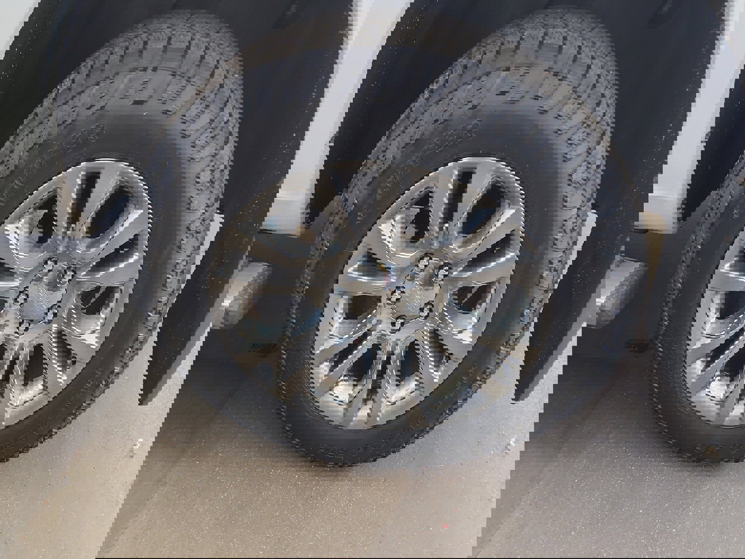 Used 2013 RAM 1500 Limited image 23