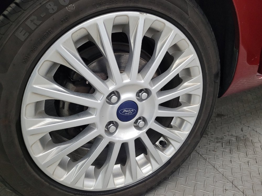Used 2016 Ford Fiesta Titanium FWD image 31