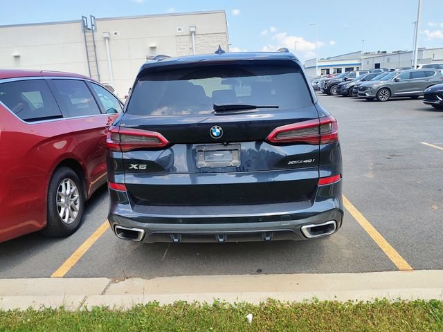 Used 2019 BMW X5 xDrive40i w/ M Sport Package AWD/4WD image 4