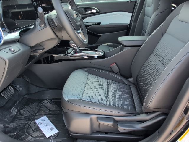 New 2026 Chevrolet Trax LT w/ Sunroof Package image 10