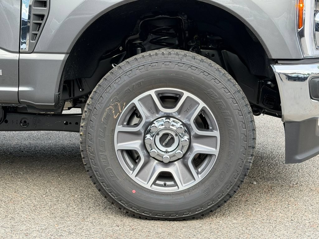 New 2026 Ford F350 Lariat AWD/4WD image 9