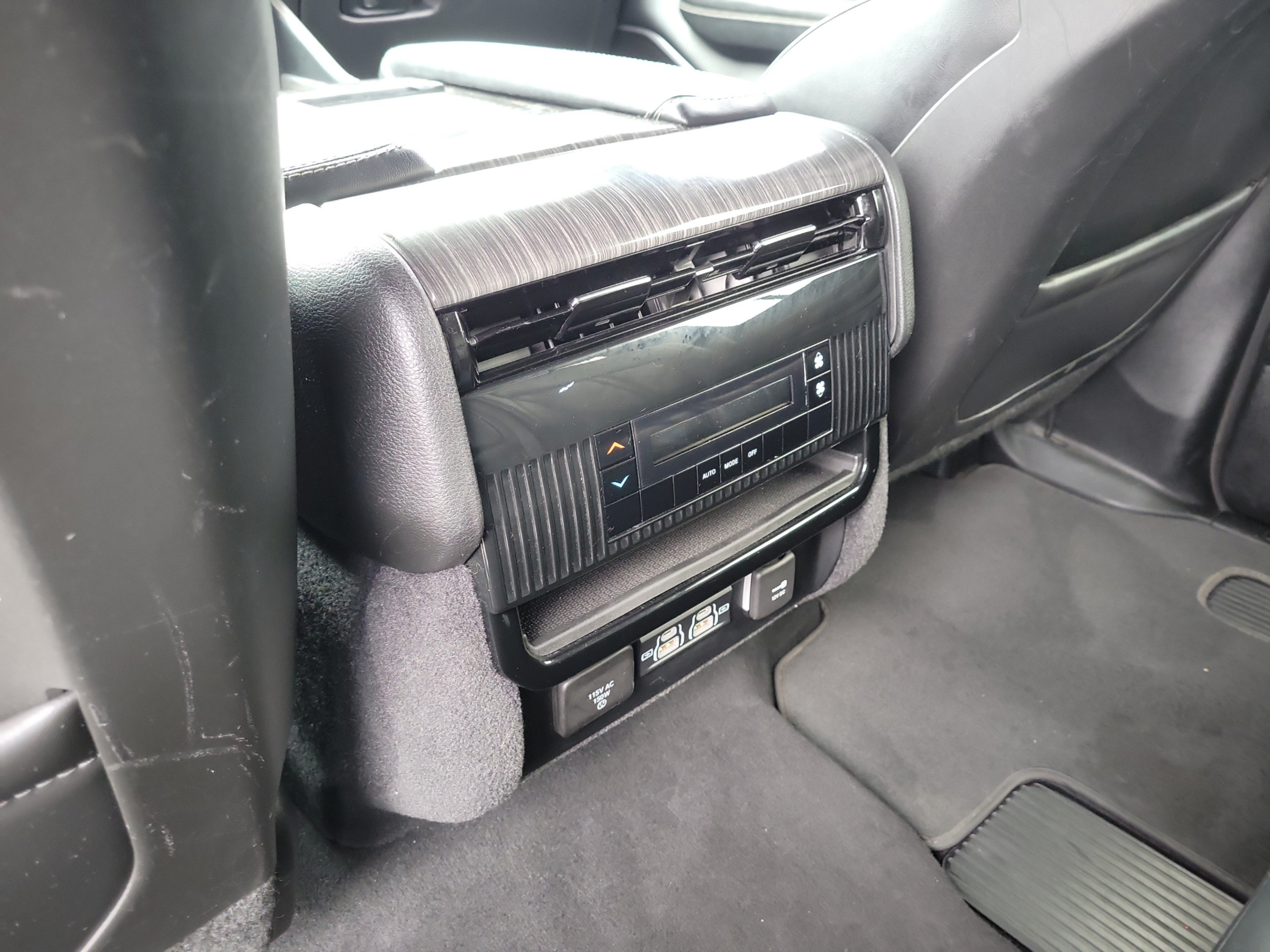 Used 2022 Jeep Wagoneer Series II w/ Premium Group I RWD image 11
