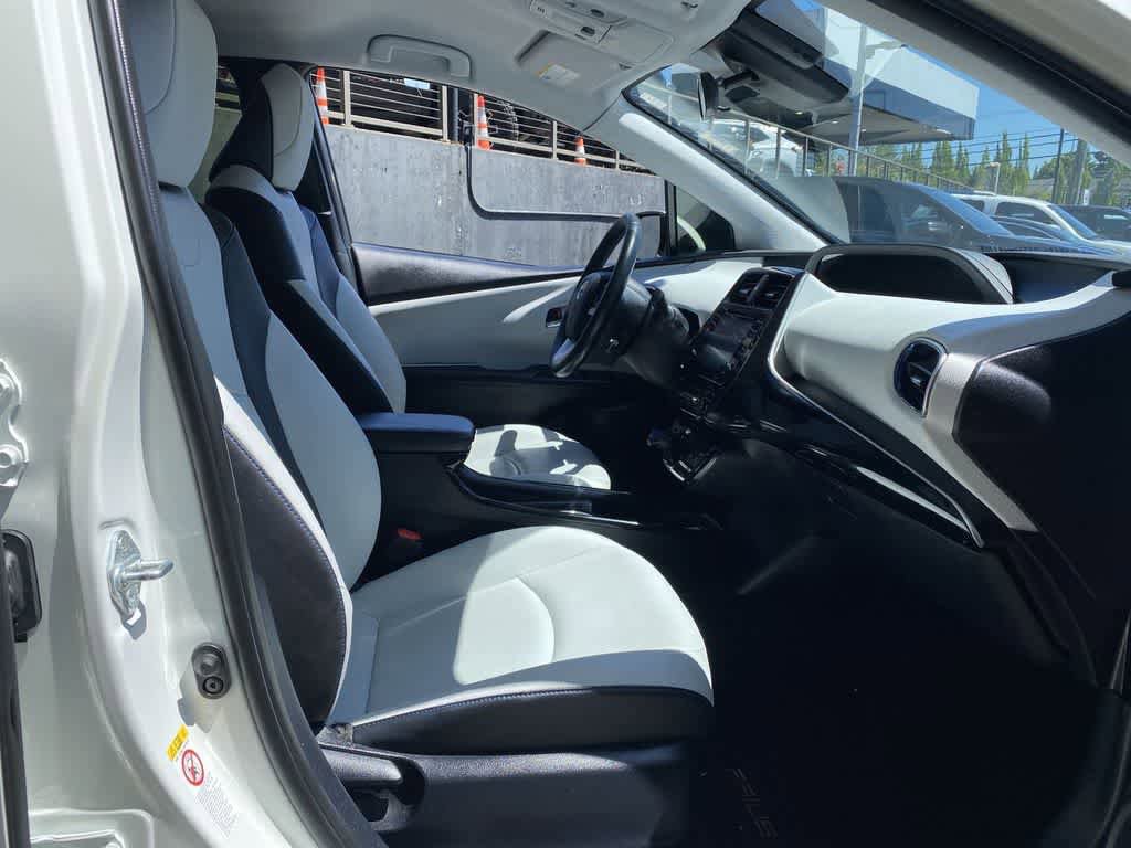 Used 2016 Toyota Prius Three Touring FWD image 19