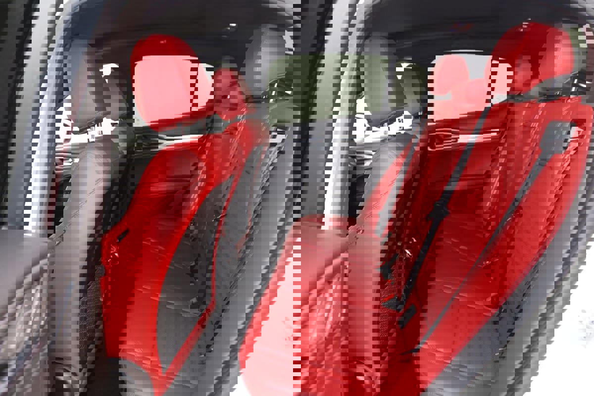 Used 2024 Alfa Romeo Stelvio Veloce image 42