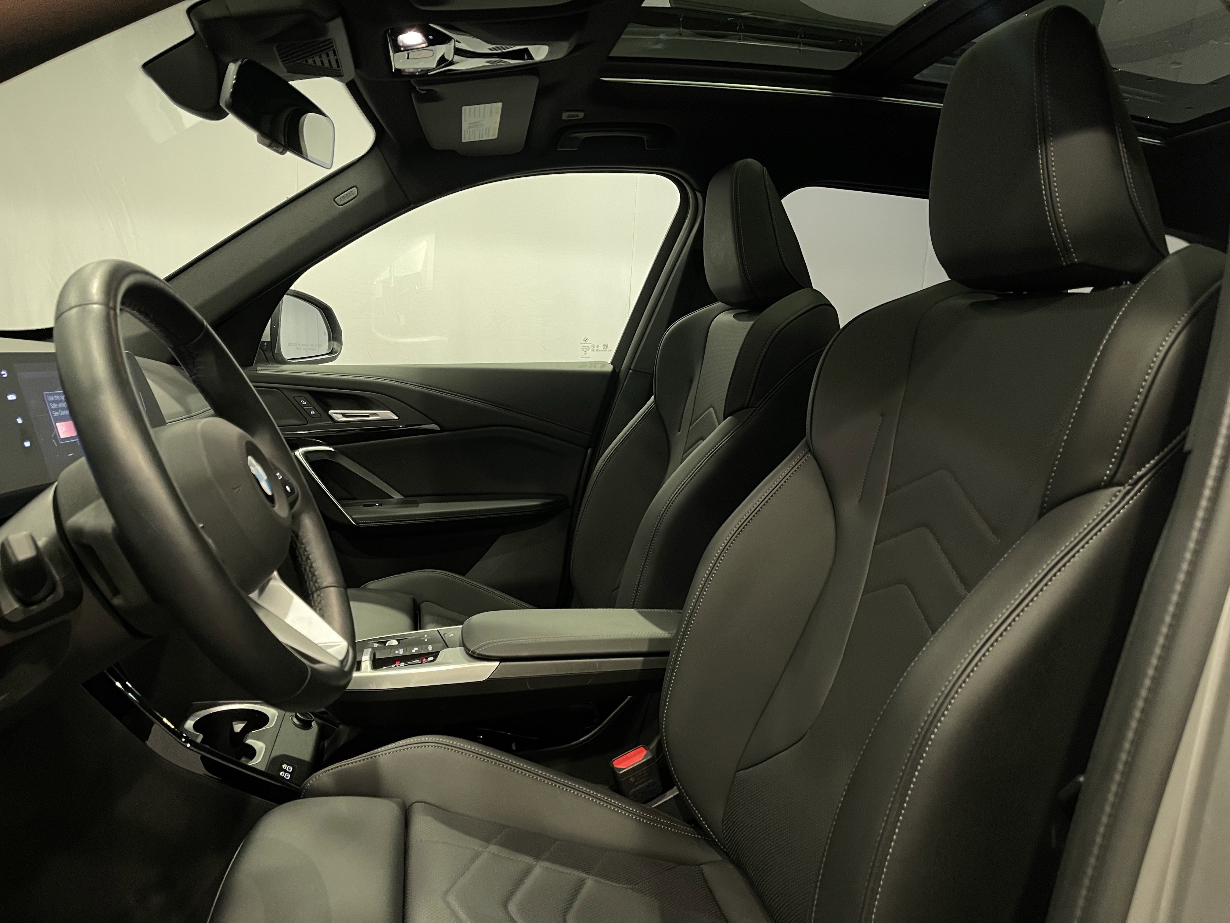 Used 2025 BMW X1 xDrive28i w/ Convenience Package image 14