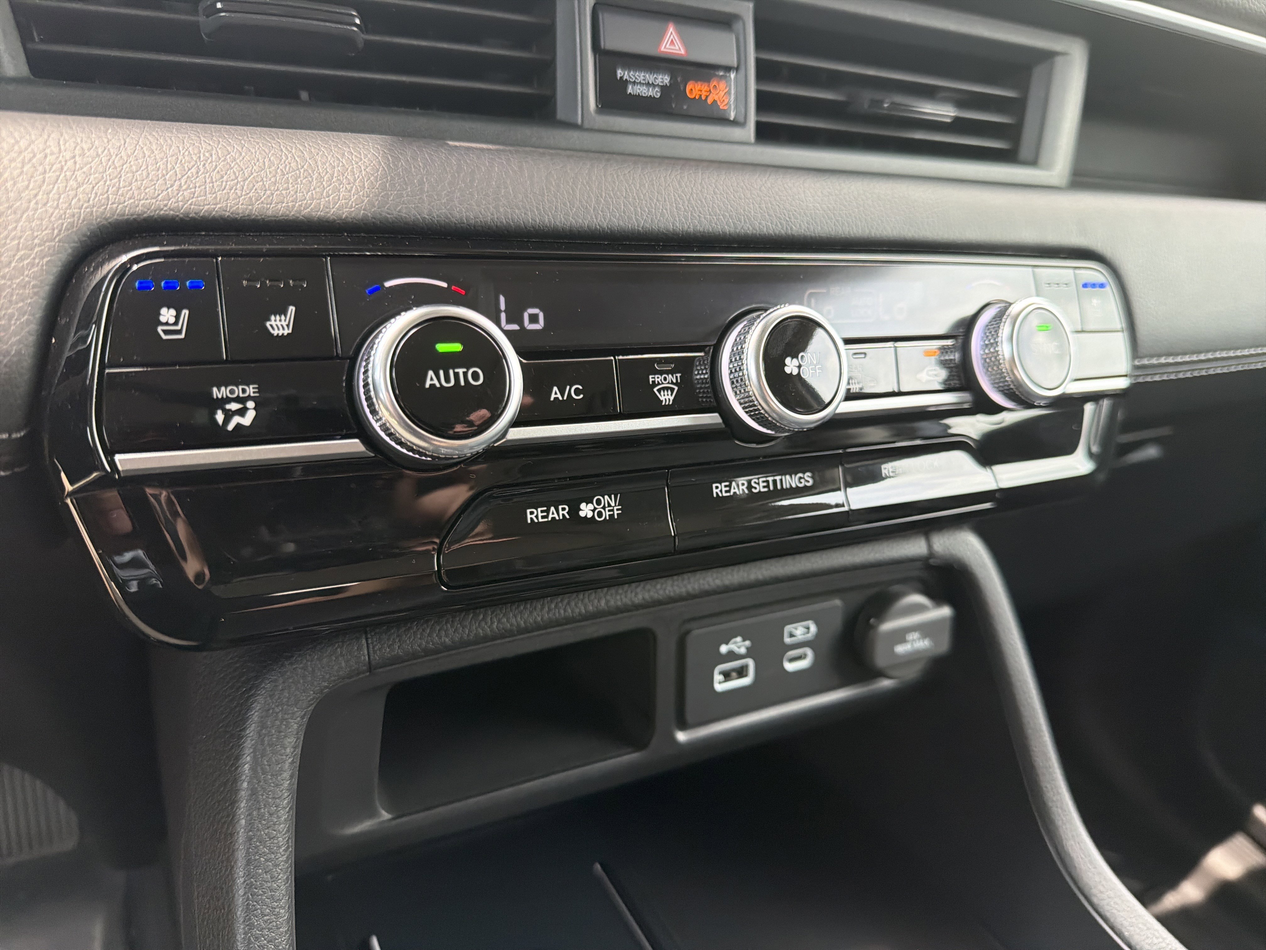 Used 2023 Honda Pilot Elite image 8
