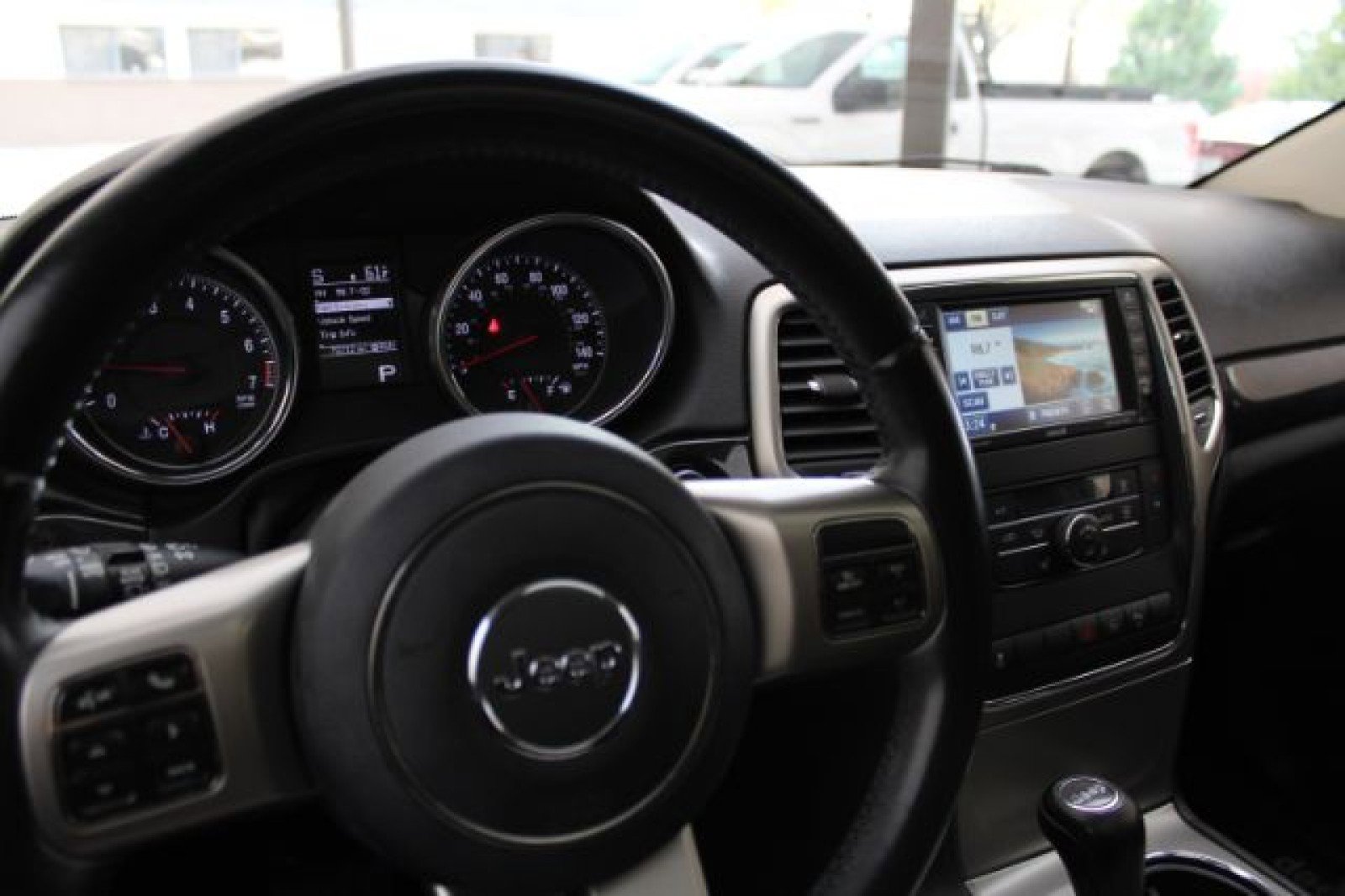 Used 2012 Jeep Grand Cherokee Laredo image 21