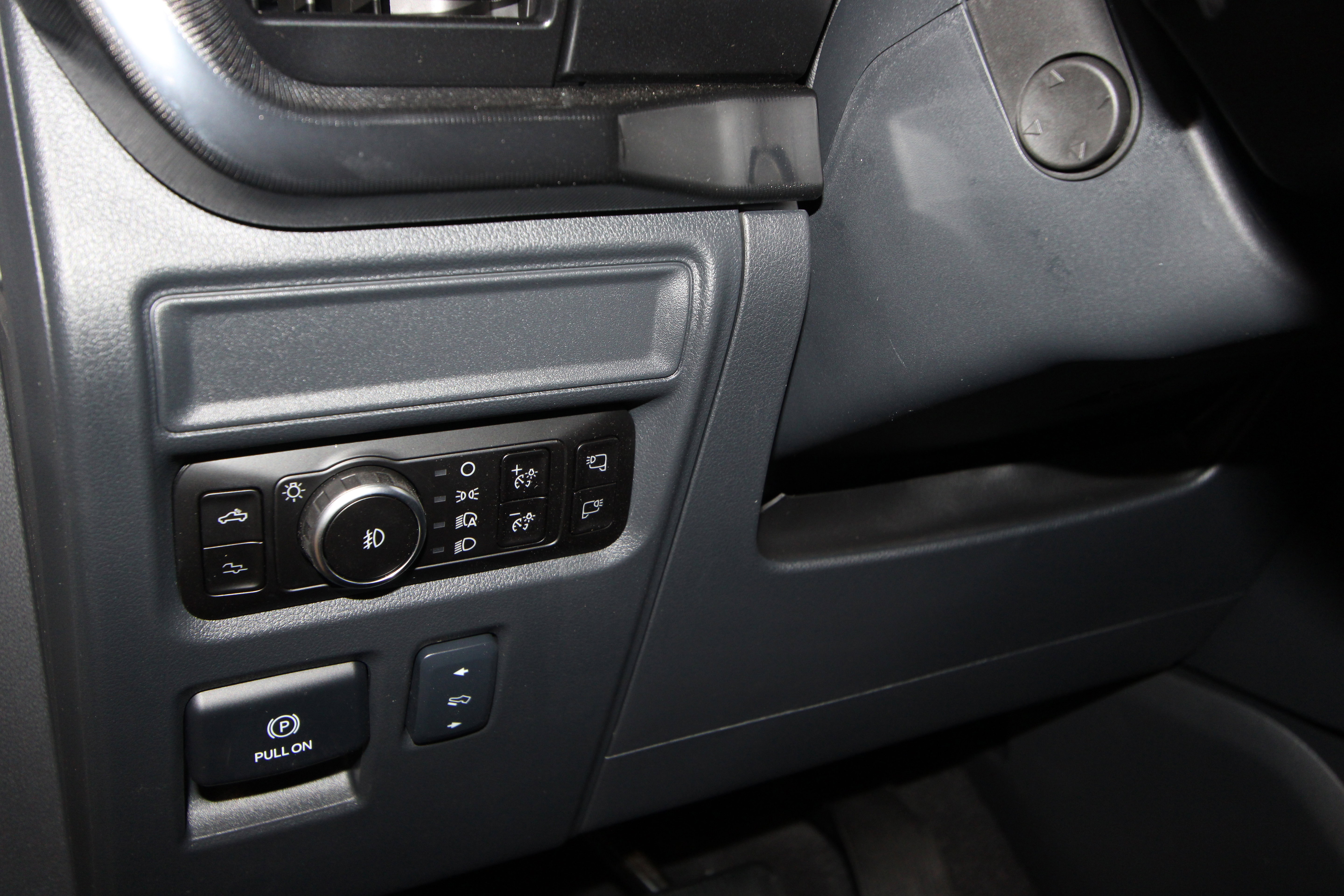 New 2025 Ford F150 Raptor w/ Equipment Group 803A Raptor R image 9