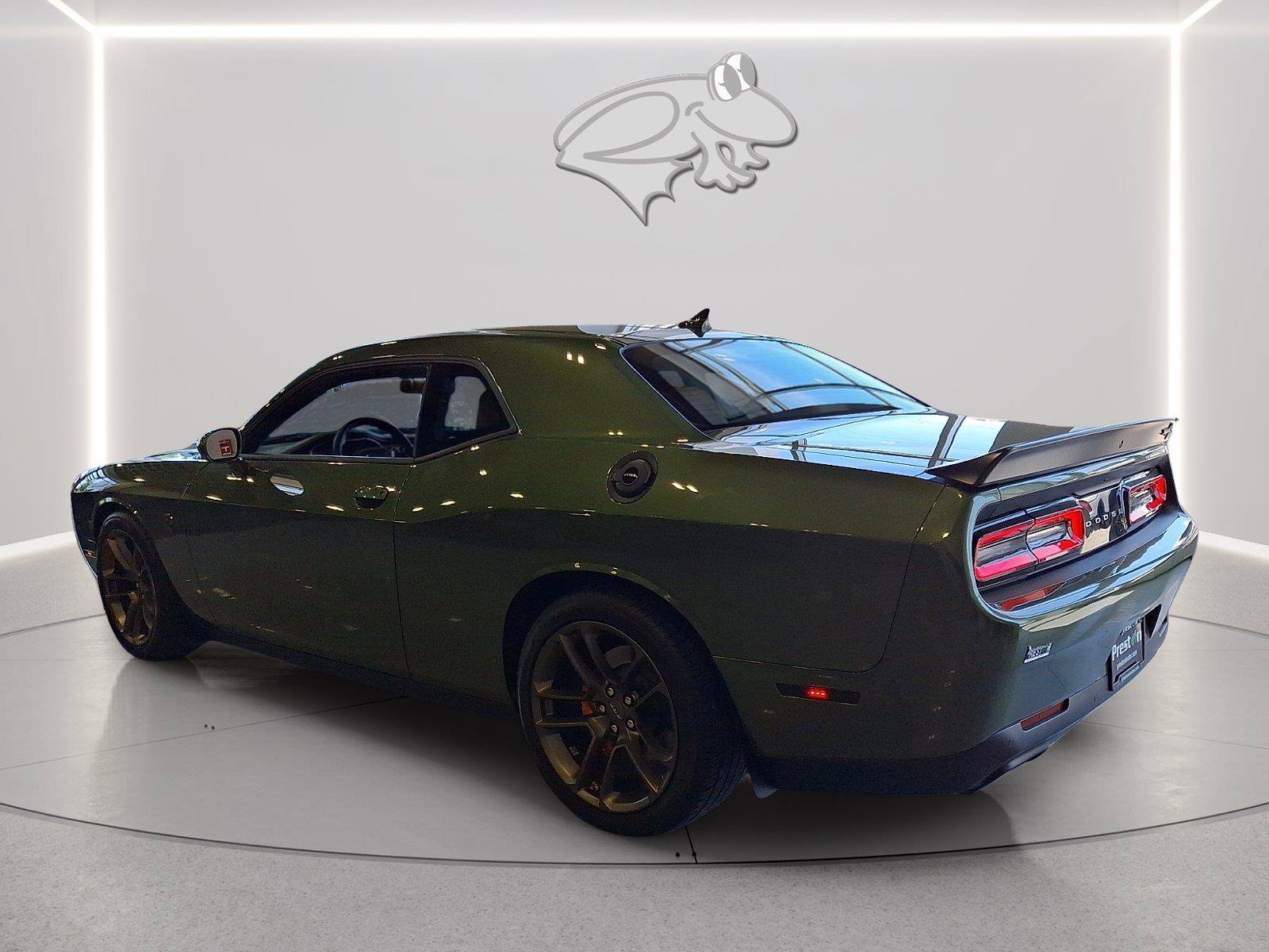 Used 2022 Dodge Challenger SRT Hellcat Redeye RWD image 3