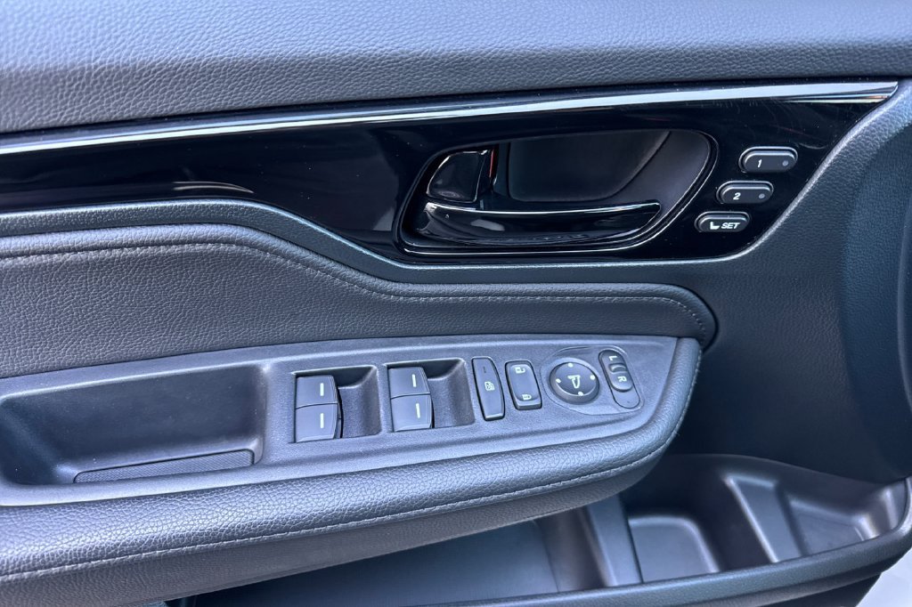 Certified 2024 Honda Odyssey Touring image 15