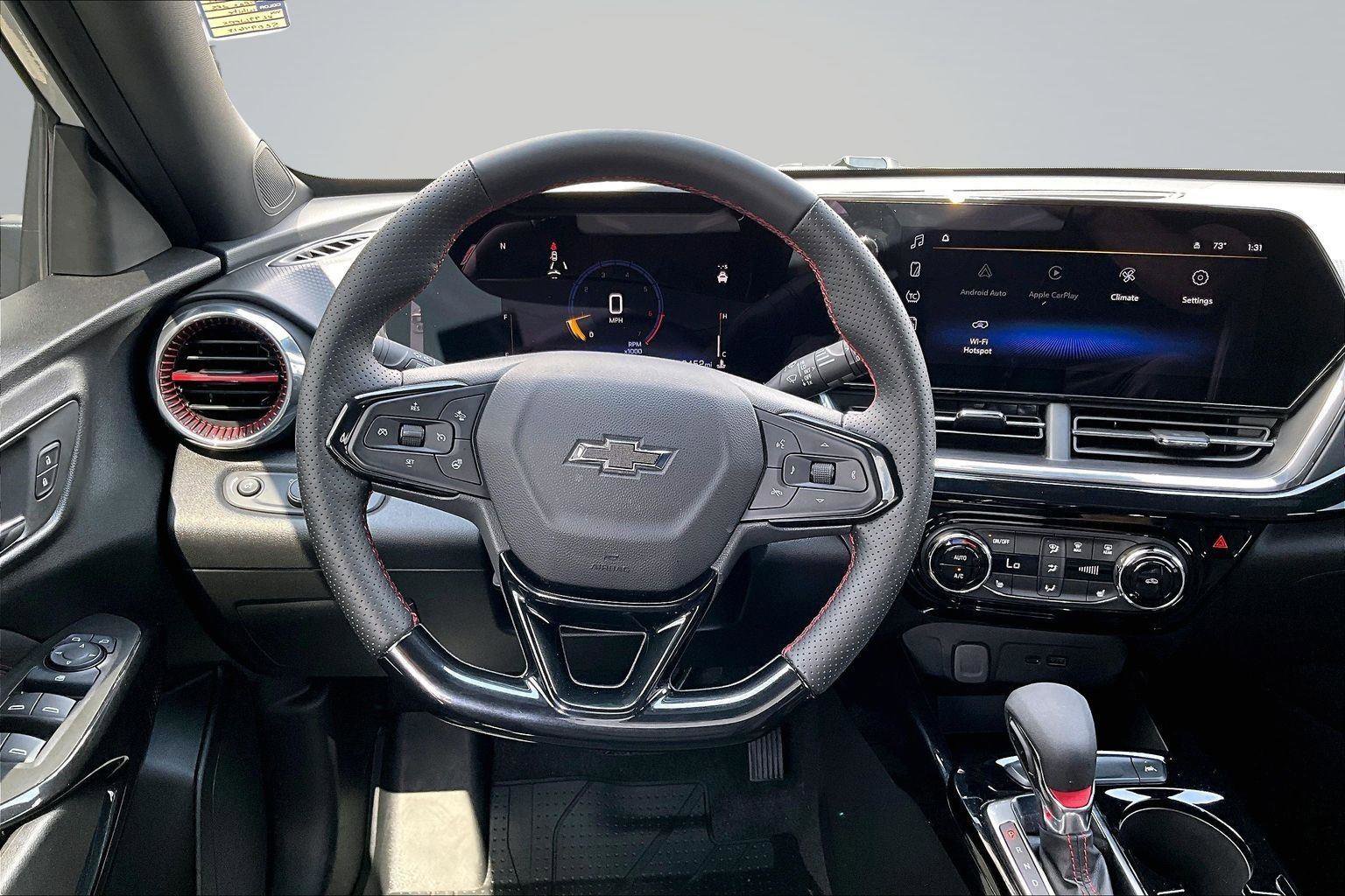 Used 2025 Chevrolet Trax RS w/ Driver Confidence Package FWD image 6