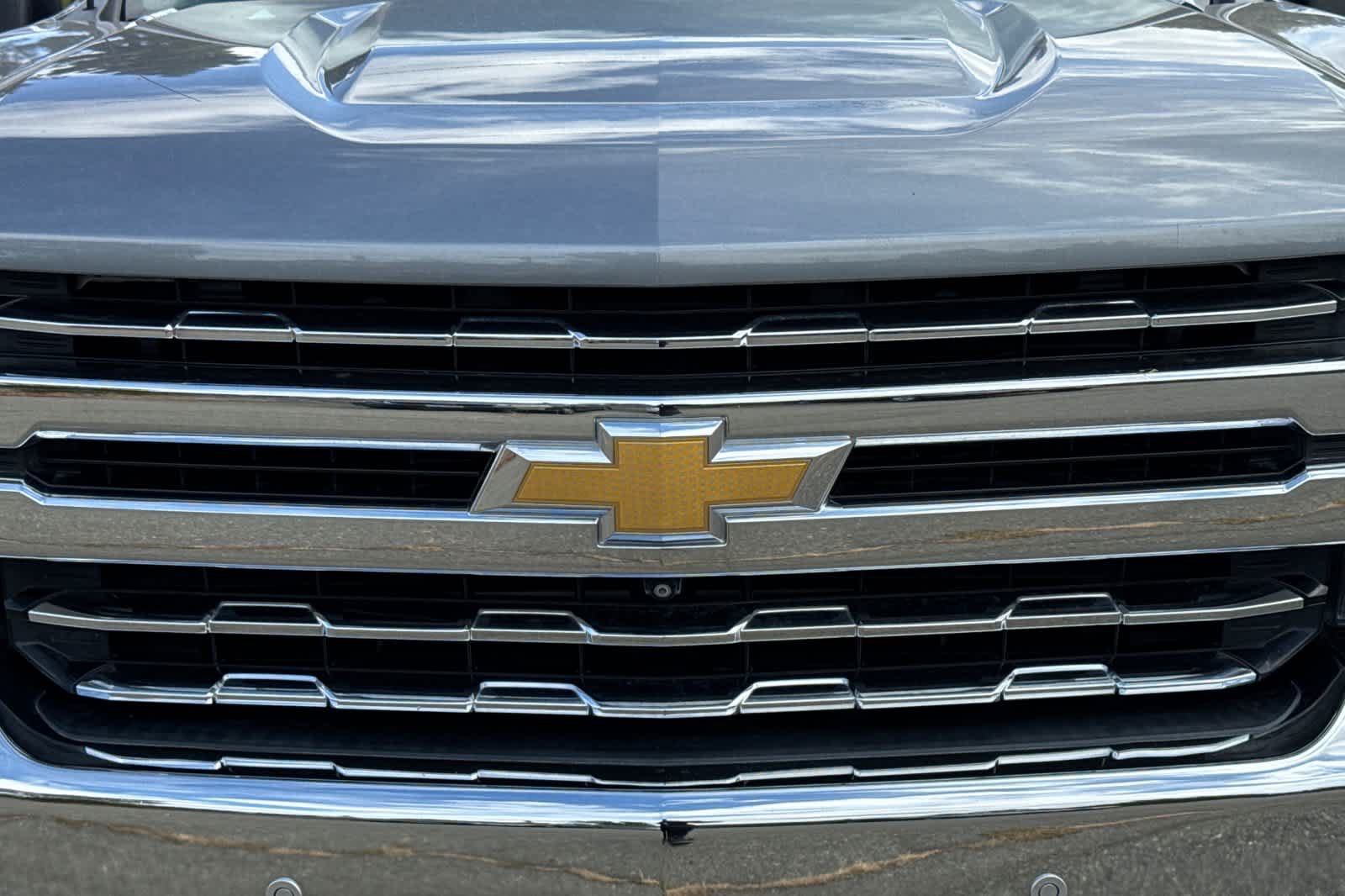 Used 2020 Chevrolet Silverado 1500 LTZ w/ LTZ Premium Package AWD/4WD image 9