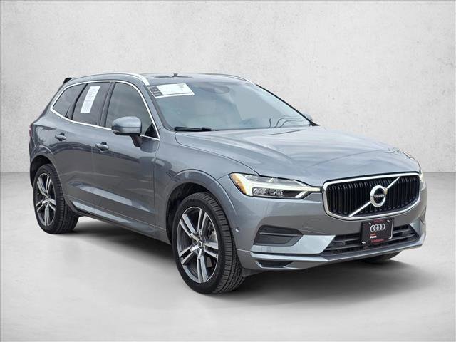 Used 2018 Volvo XC60 T6 Momentum w/ Convenience Package image 3