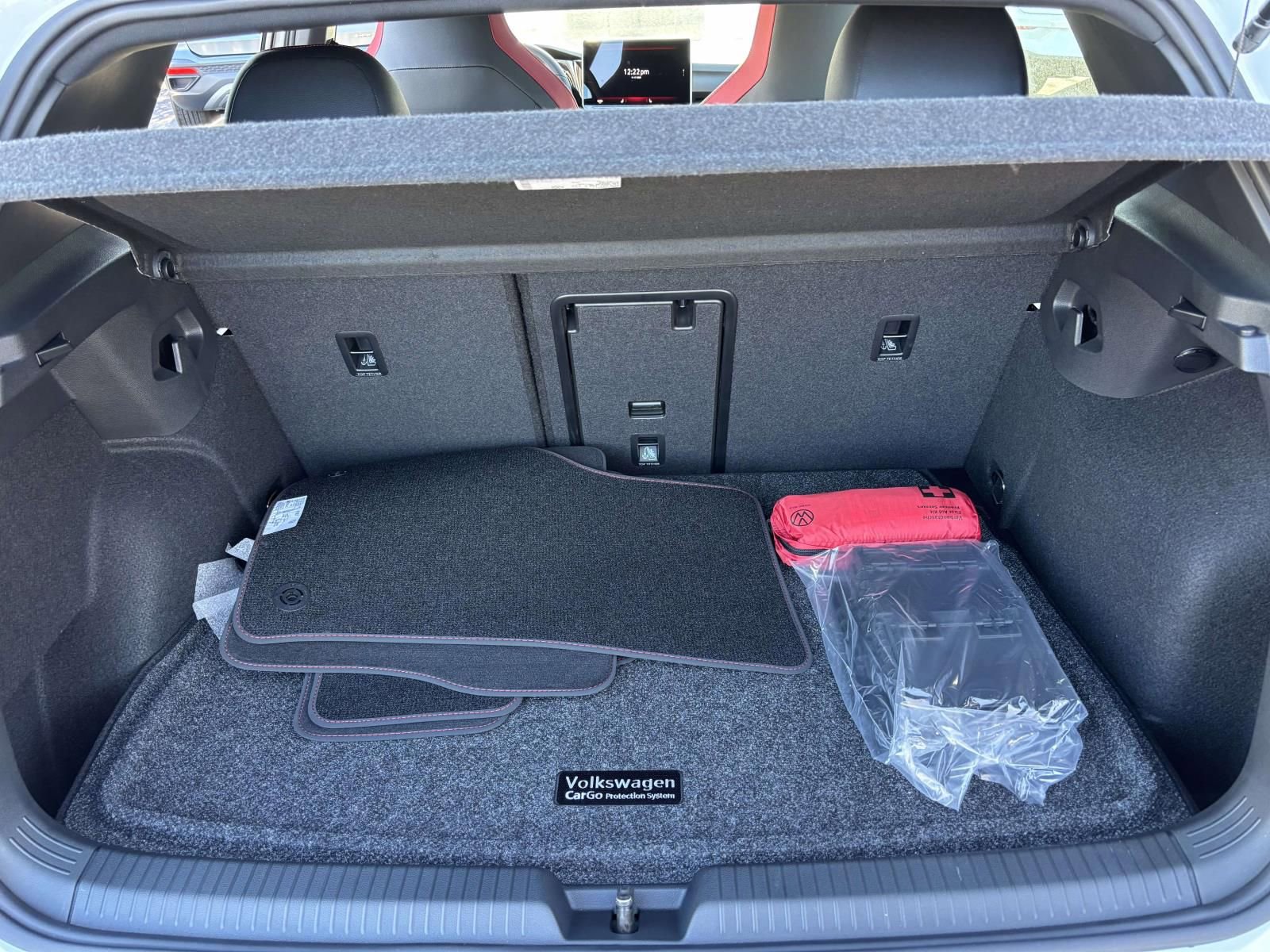 New 2026 Volkswagen GTI SE image 9