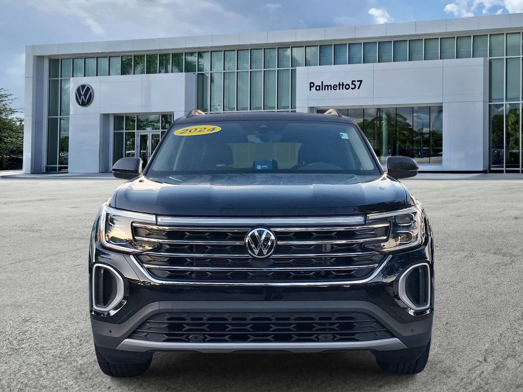 Certified 2024 Volkswagen Atlas SE FWD image 2