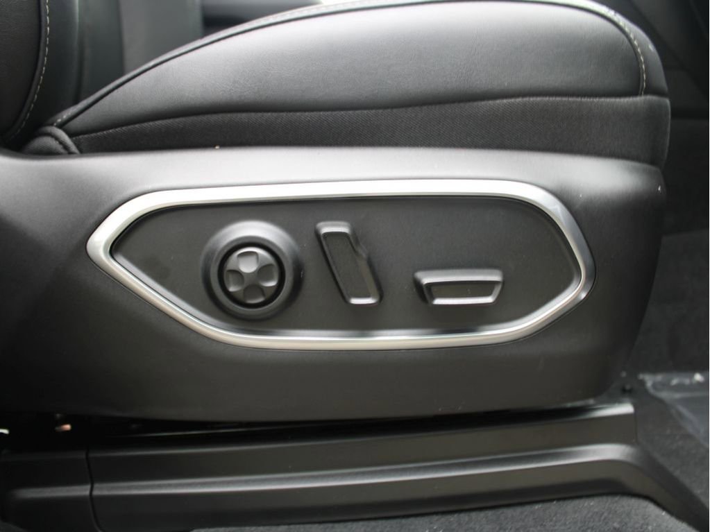 New 2025 Jeep Wagoneer Series II w/ Premium Group I image 37